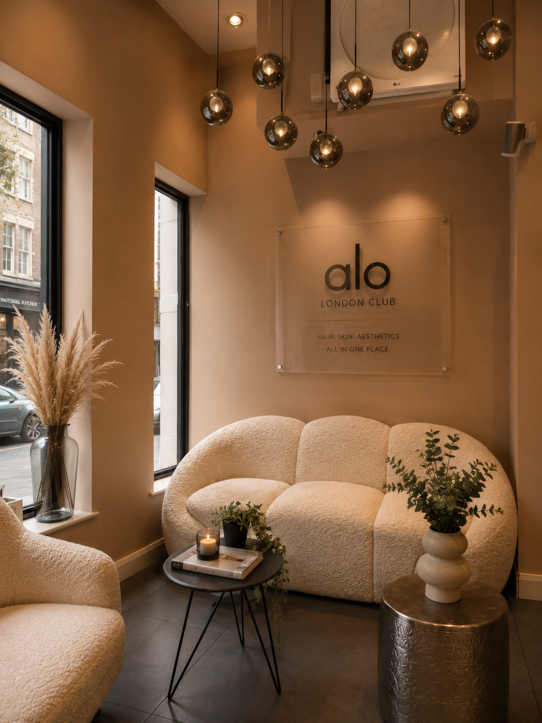 alo London Club lounge